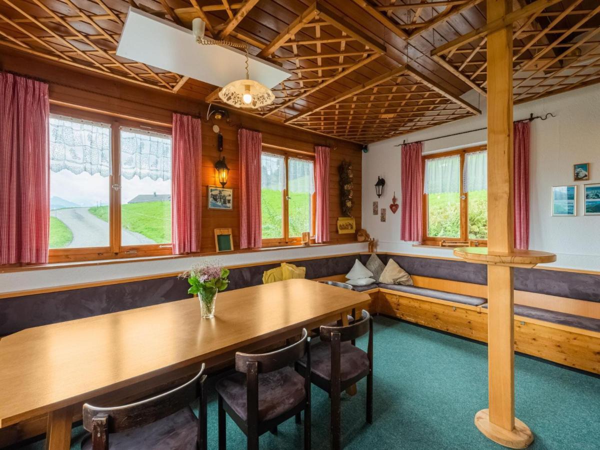 Vintage Holiday Home In Vorarlberg Near Ski Area Schwarzenberg im Bregenzerwald Εξωτερικό φωτογραφία